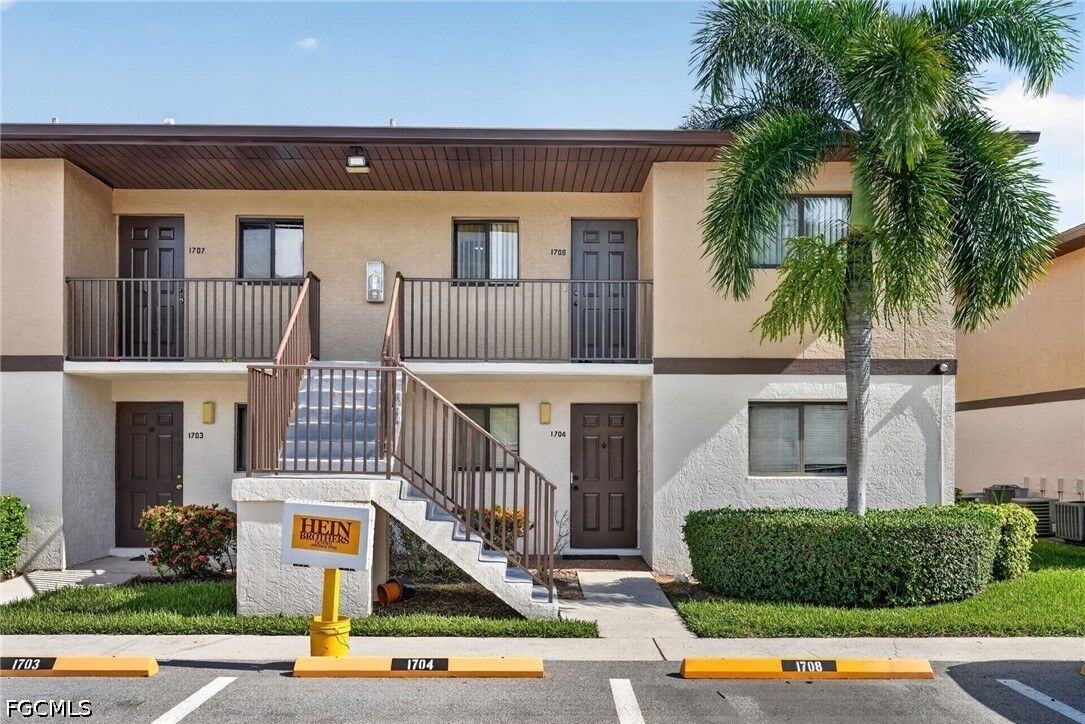 Property Photo:  4790 S Cleveland Avenue 1708  FL 33907 
