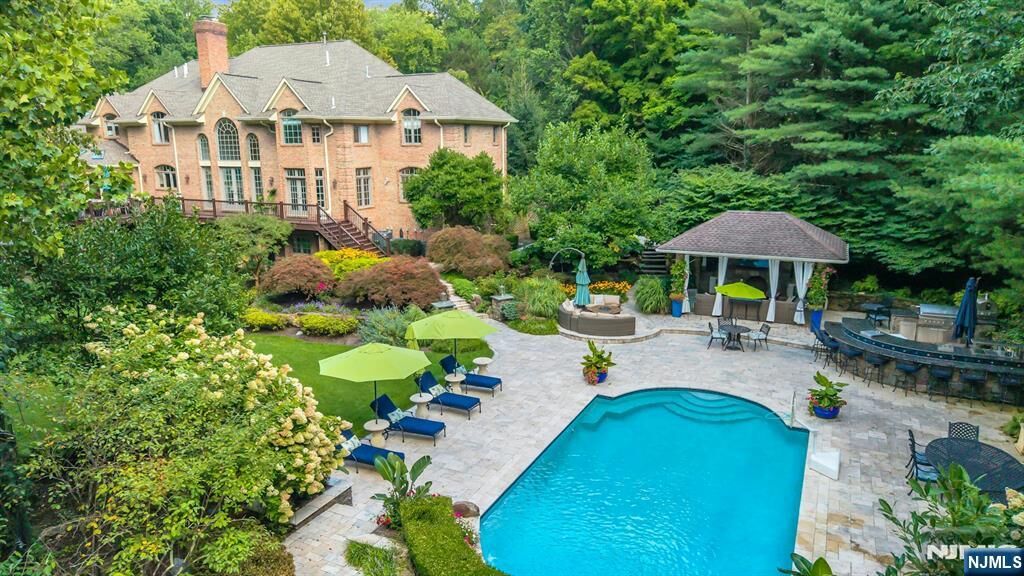 Property Photo:  5 Deer Trail  NJ 07005 