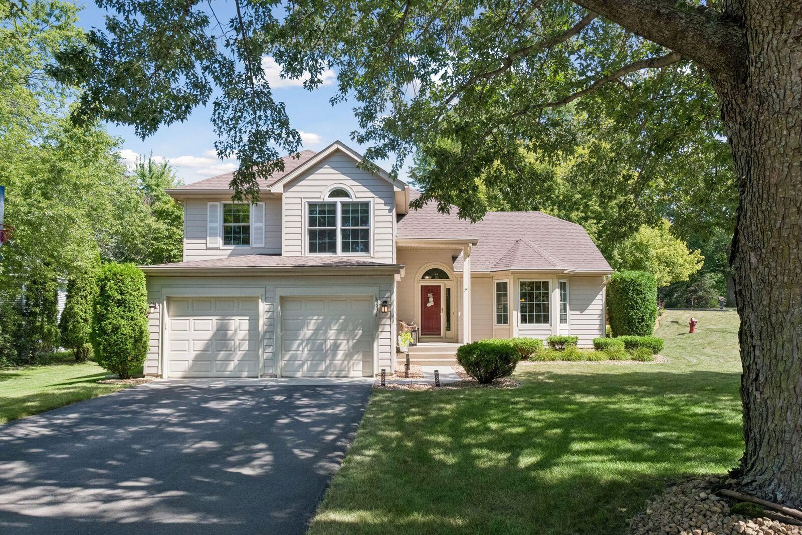 Property Photo: 6601 Arlington Court MN 55317