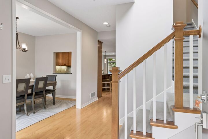 Property Photo:  533 Willoughby Way W  MN 55305 