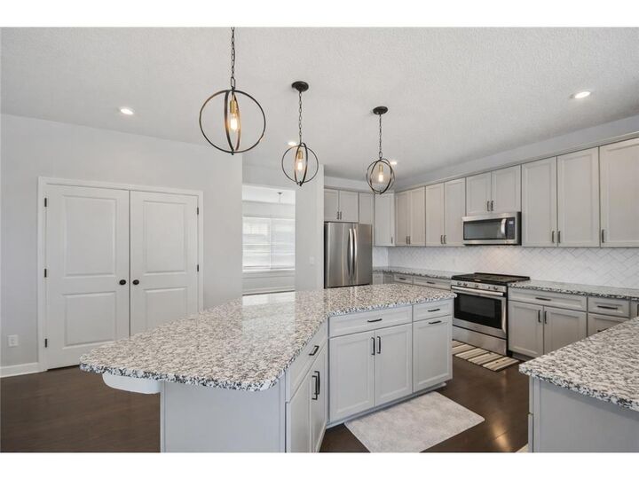 Property Photo:  18468 70th Avenue N  MN 55311 
