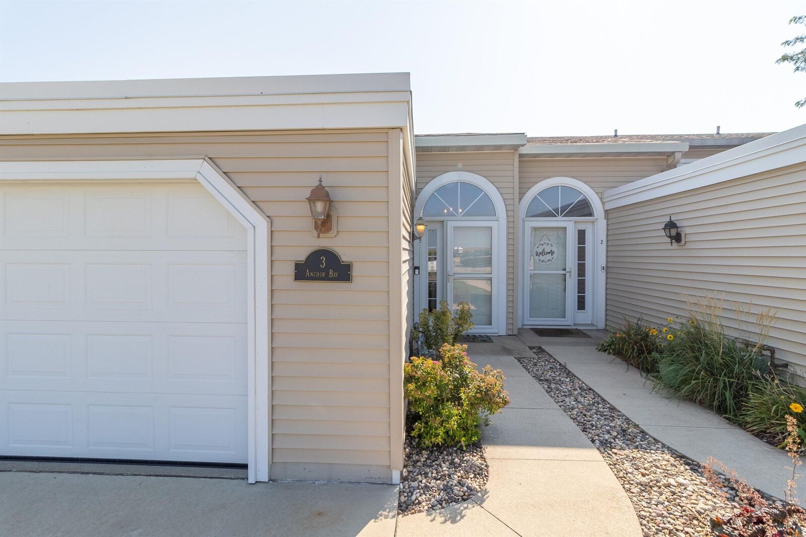 Property Photo:  15516 N Tradewind Dr 3  IA 51360 
