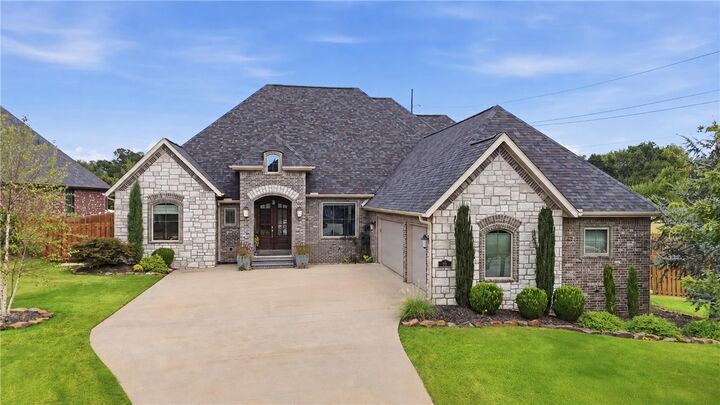Property Photo: 325 Angel Falls Lane AR 72762