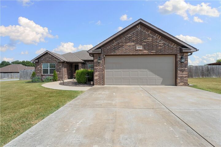 Property Photo:  840 Washburn Drive  AR 72751 
