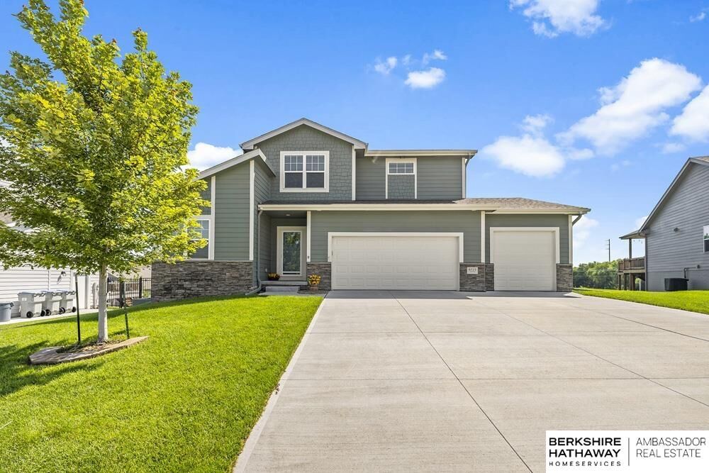 Property Photo:  9715 S 183rd Avenue  NE 68136 