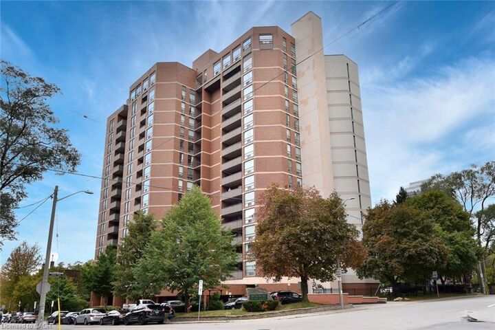 222 Jackson Street W 706 — photo 1