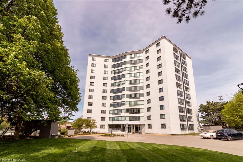 Property Photo:  250 Glenridge Drive 401  ON N2J 4H8 
