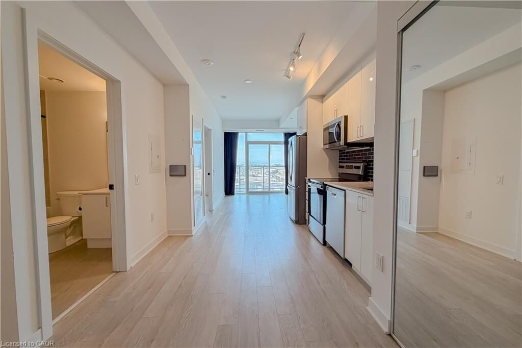 Property Photo:  2782 Barton Street E  ON L8E 3P5 