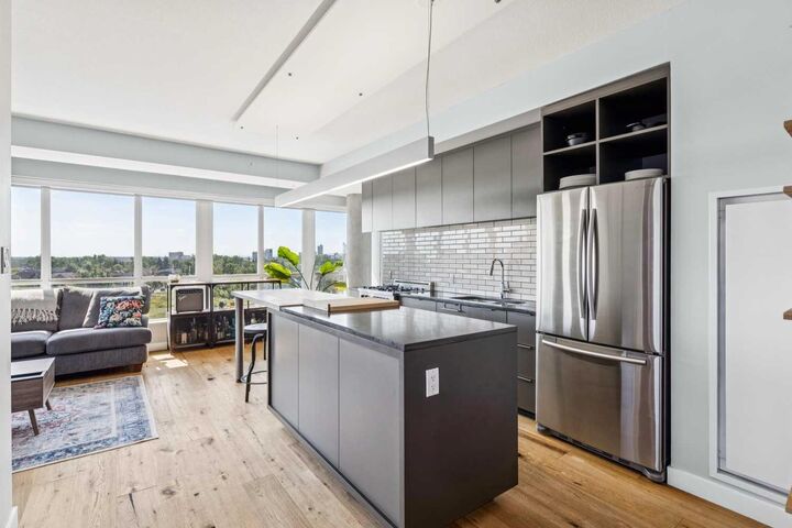 Property Photo:  63 Inglewood Park SE 612  AB T2G 1B7 
