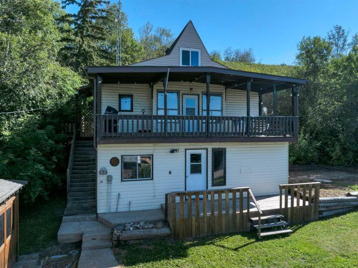 Property Photo: 126 Red Wing Crescent AB T4V 2M9