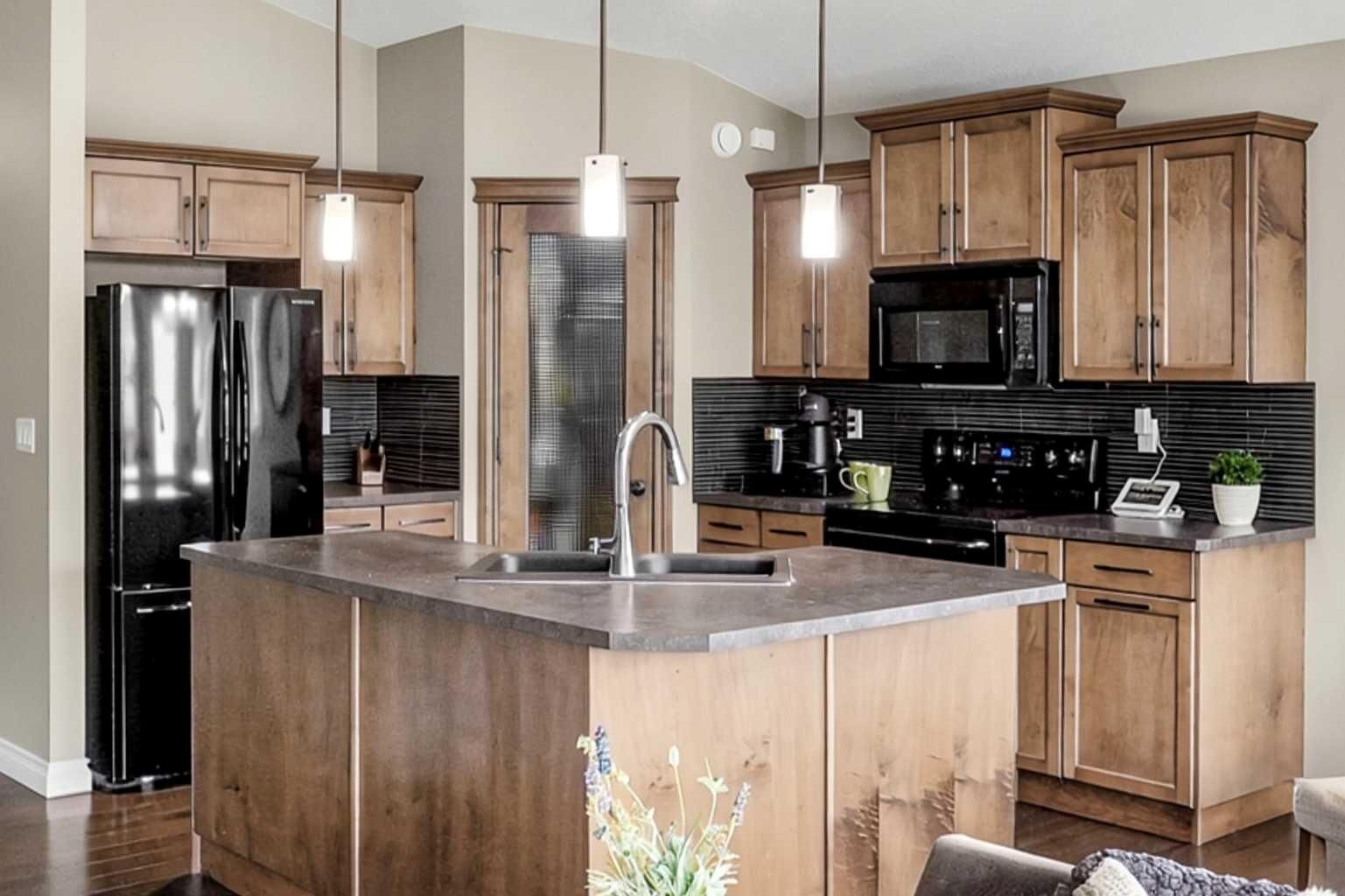 Property Photo:  171 Voisin Close  AB T4R 0M7 