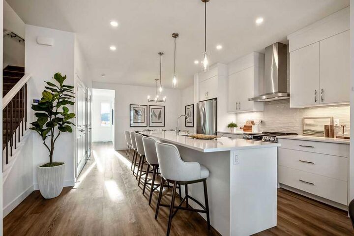 Property Photo: 275 Creekside Manor SW AB T2X 4B9