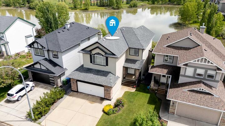 Property Photo:  92 Everhollow Way SW  AB T2Y 4R7 