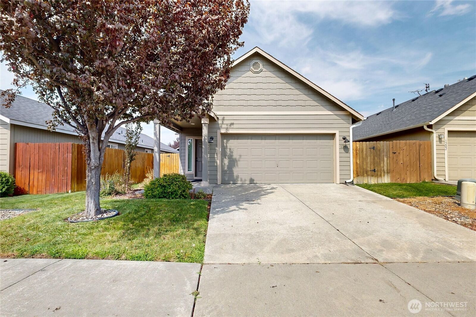 Property Photo:  1212 SW  Carver Street  WA 99324 