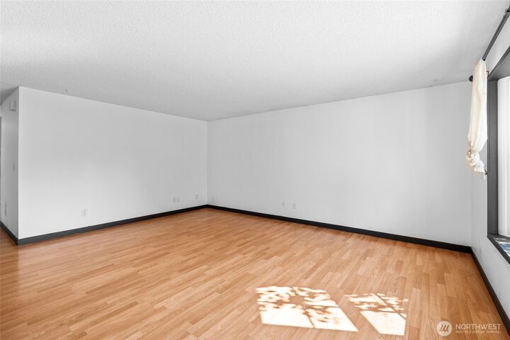 Property Photo:  988  Ridgeway Drive  WA 98277 