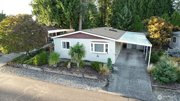 Property Photo: 3700 14th Avenue SE 32 WA 98501