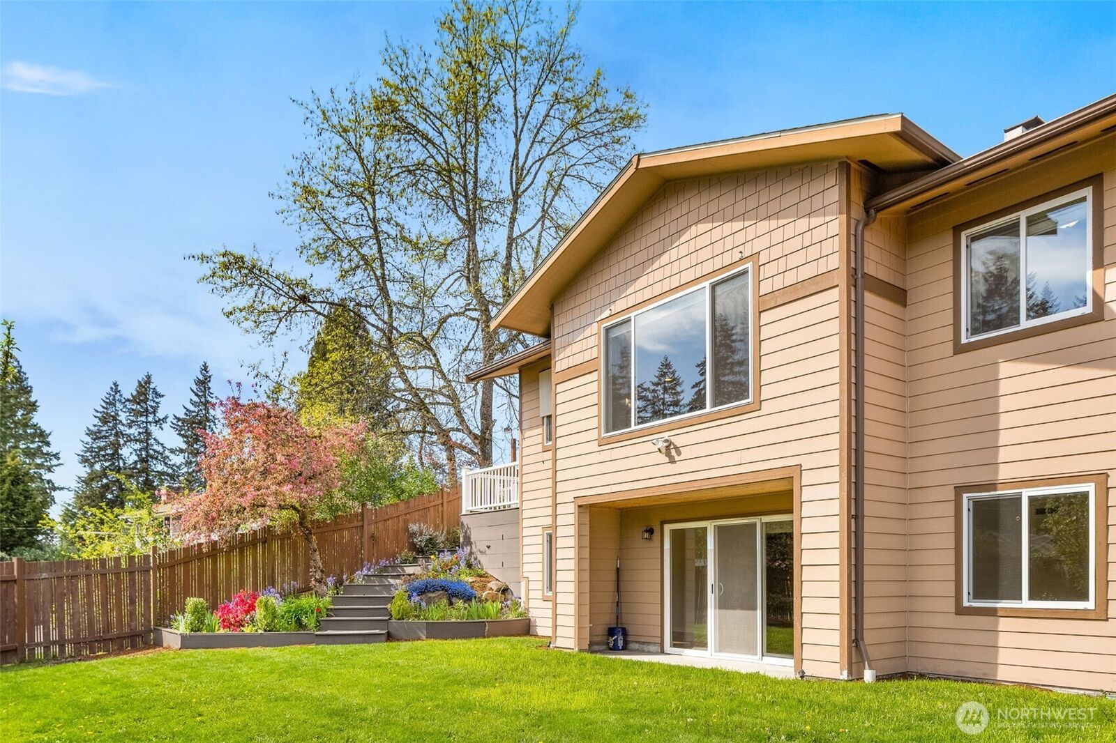 Property Photo:  16204  Main Street  WA 98008 