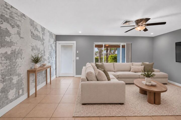 Property Photo:  1023 SW 25th Place  FL 33426 
