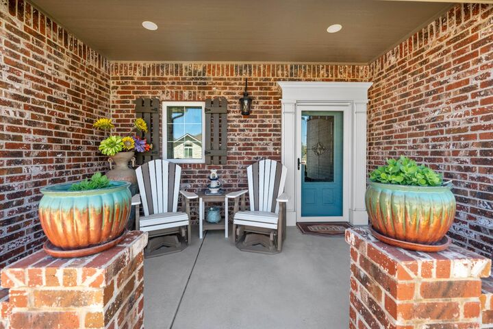 Property Photo:  3632 N Lakeway Ct  KS 67205 