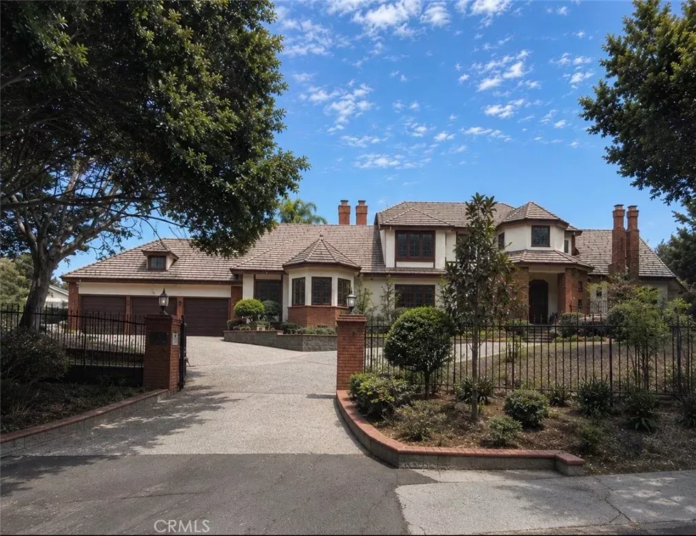 Property Photo:  126 S Lakeview Avenue  CA 92807 