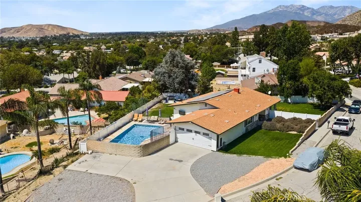 Property Photo:  257 W 59th  CA 92407 
