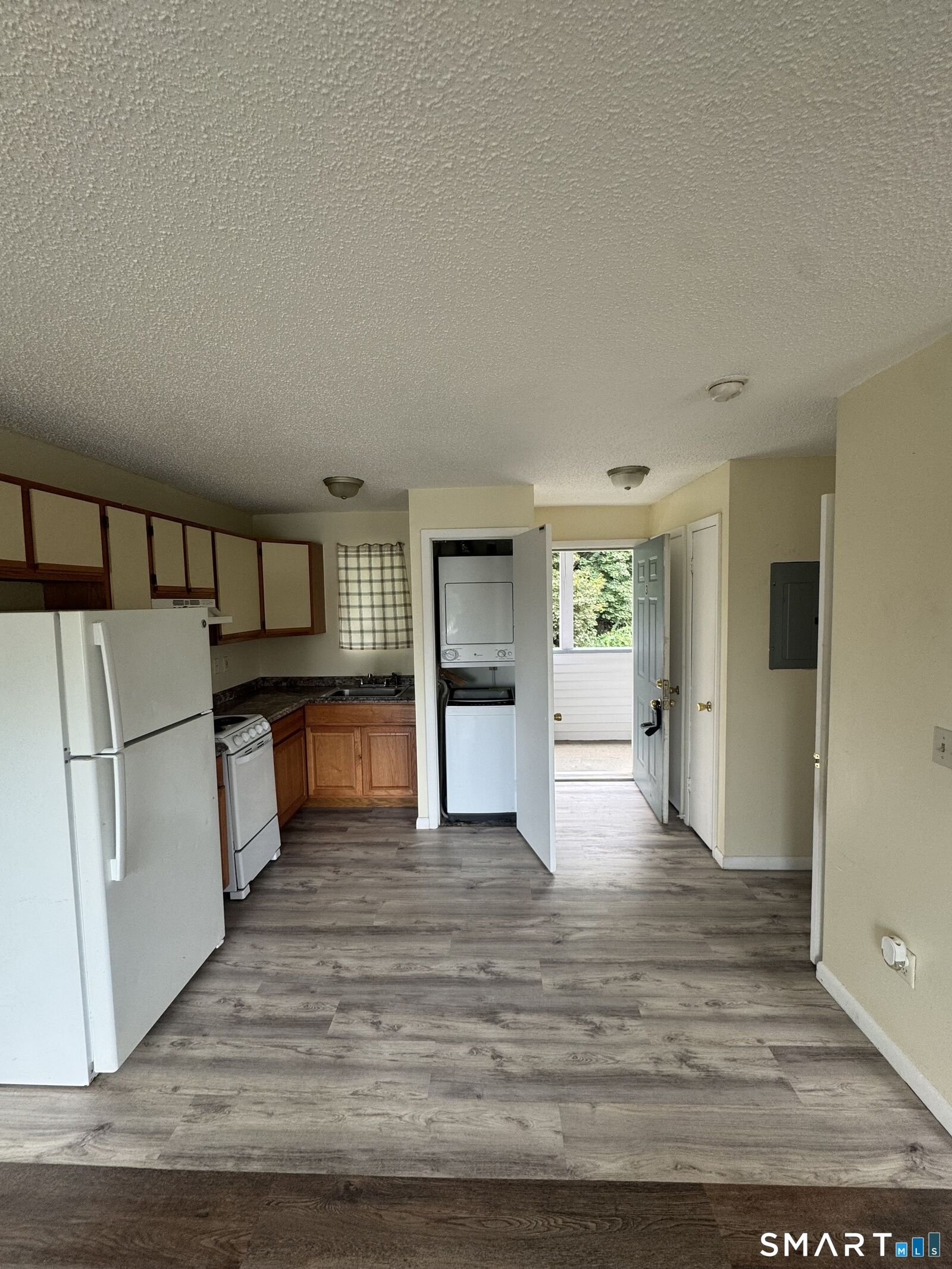 Property Photo:  4 Warwick Street 3  CT 06513 