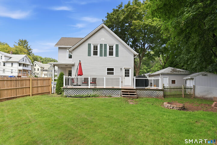 Property Photo:  47 Woodland Street  CT 06451 