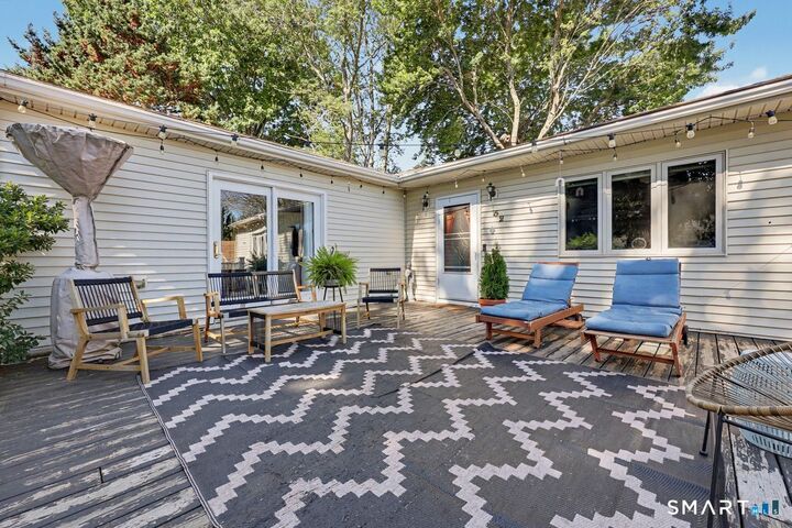 Property Photo:  52 West Street  CT 06484 
