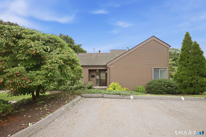 Property Photo: 67 Hollister Way North 67 CT 06033