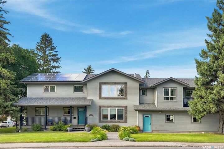 58 Moxon Crescent — photo 1