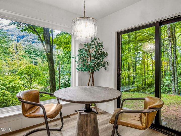Property Photo: 81 Summer Trees Lane NC 28714
