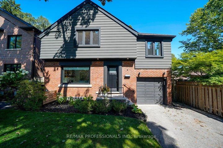 Property Photo: 4 Winston Grove ON M8Y 2K8