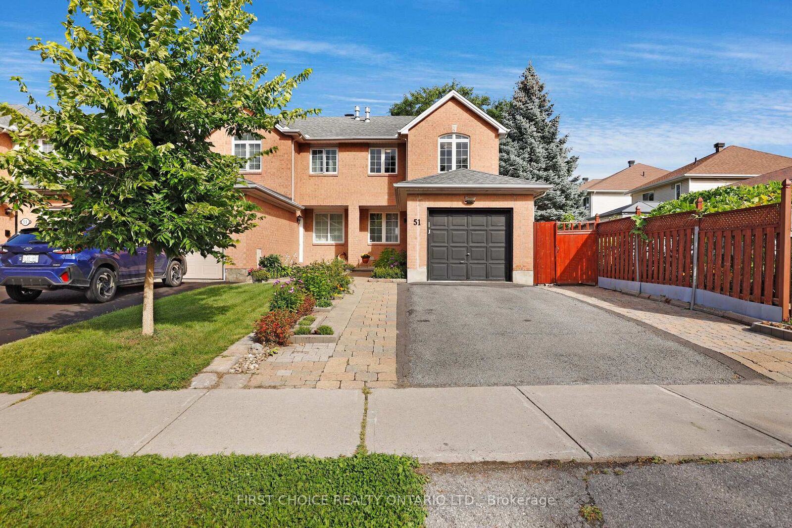 Property Photo: 51 Central Park Drive ON K2C 4A3
