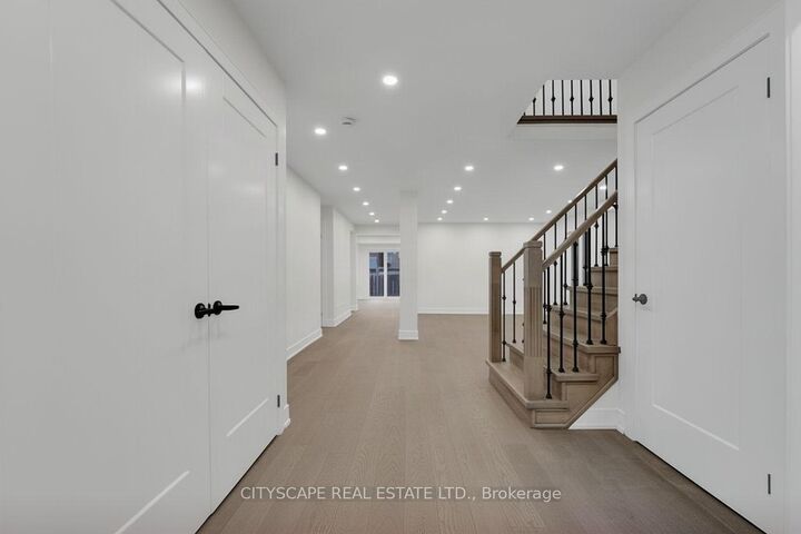 Property Photo:  17 Ferncastle Crescent  ON L7A 3P2 