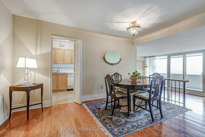 Property Photo: 240 Scarlett Road 1405 ON M6N 4X4