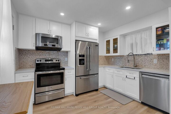 Property Photo:  63 Ferris Lane B1  ON L4M 5C4 