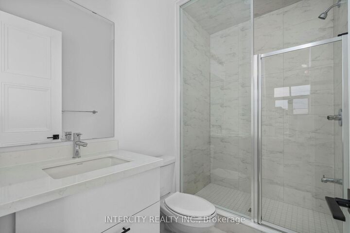 Property Photo: 20 Gold Bottom Crescent ON L6P 4H8