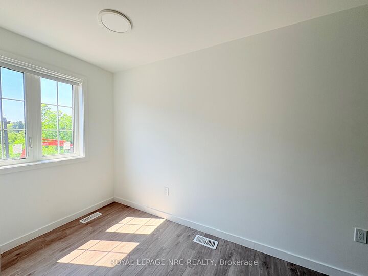 Property Photo:  90 Highriver Trail  ON L3C 0H6 