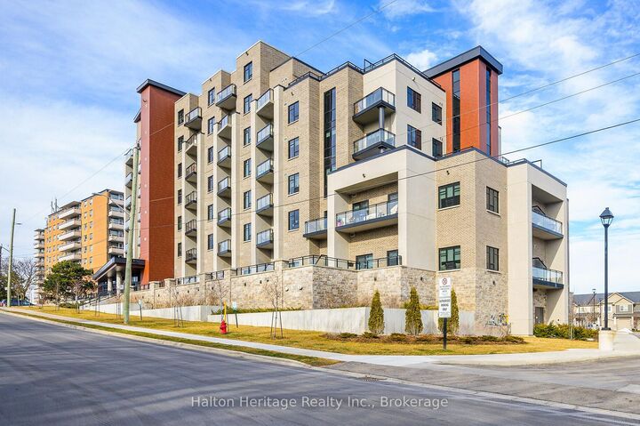 30 Hamilton Street S 313 — photo 1