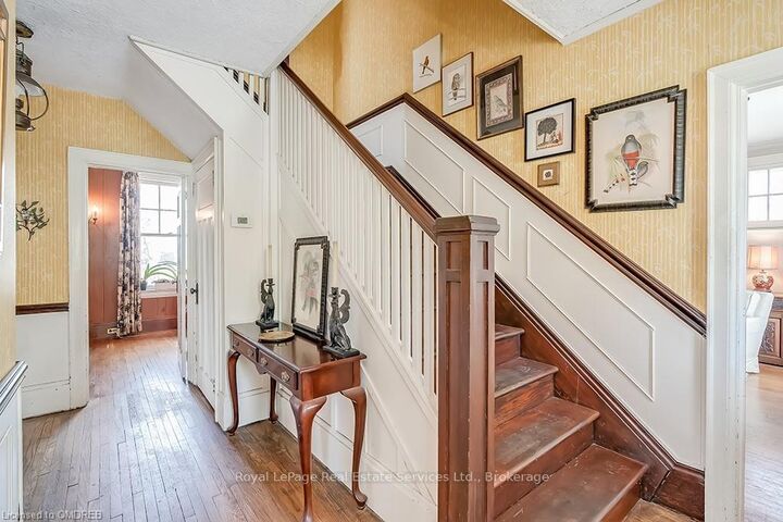 Property Photo:  200 William Street  ON L6J 1C7 