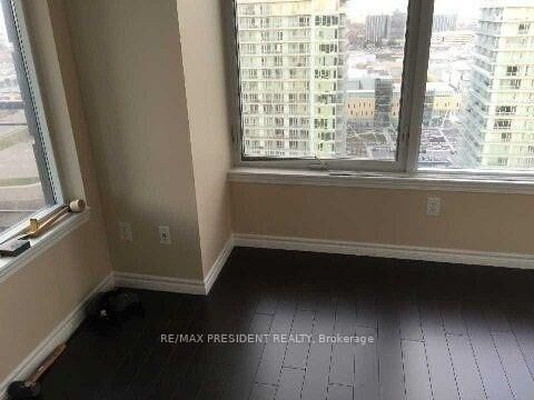 Property Photo: 385 Prince Of Wales Drive 2102 ON L5B 0C6