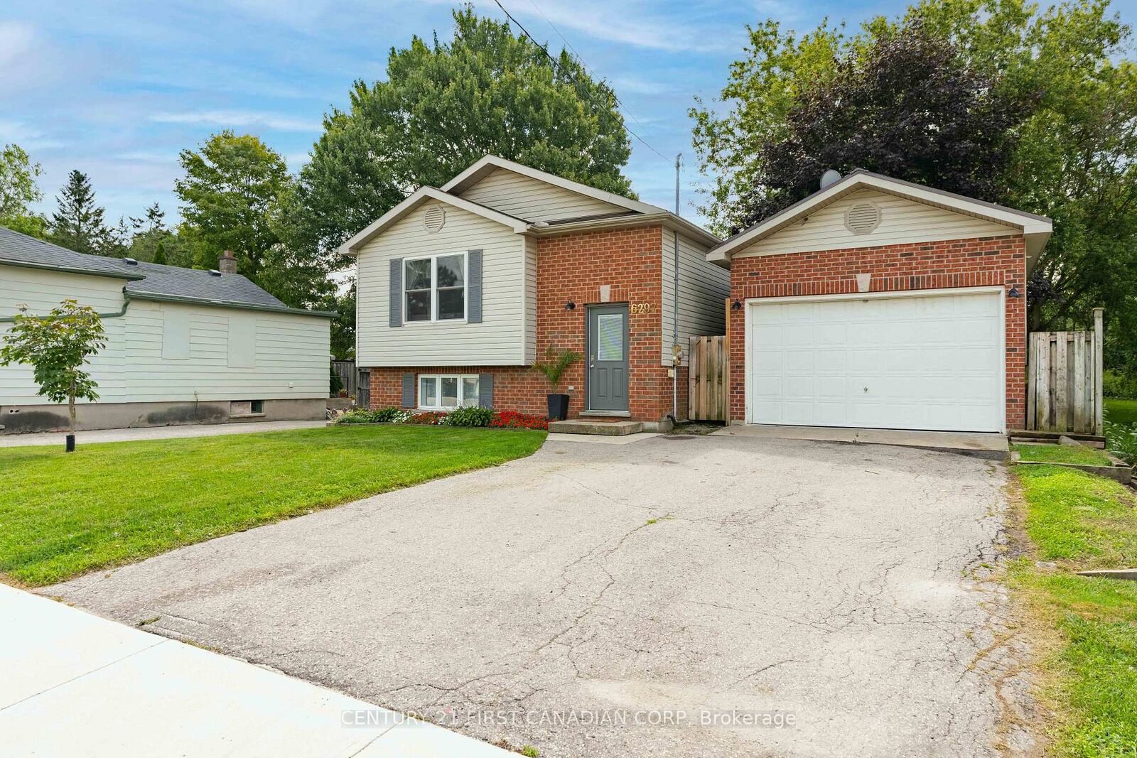 Property Photo:  6297 William Street  ON N0B 2P0 