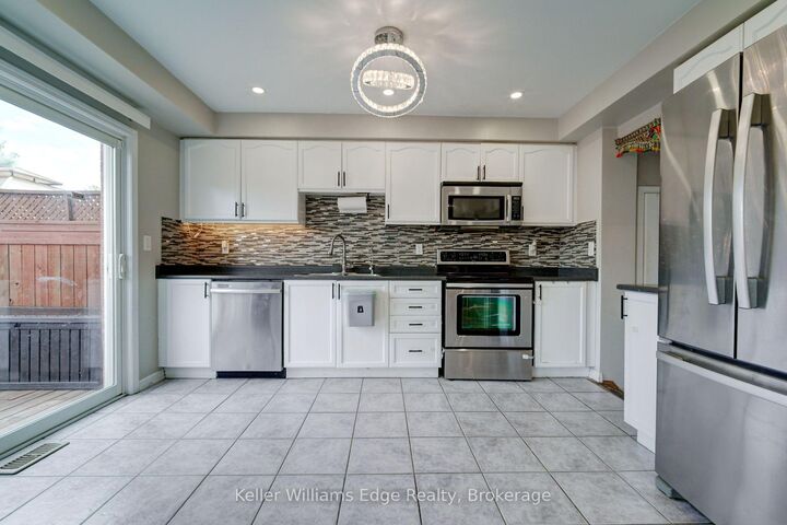 Property Photo:  4028 Donnic Drive  ON L7M 0A7 