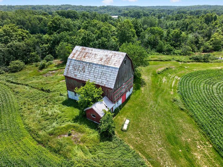Property Photo: 1497 Sunbury Road ON K0H 1X0