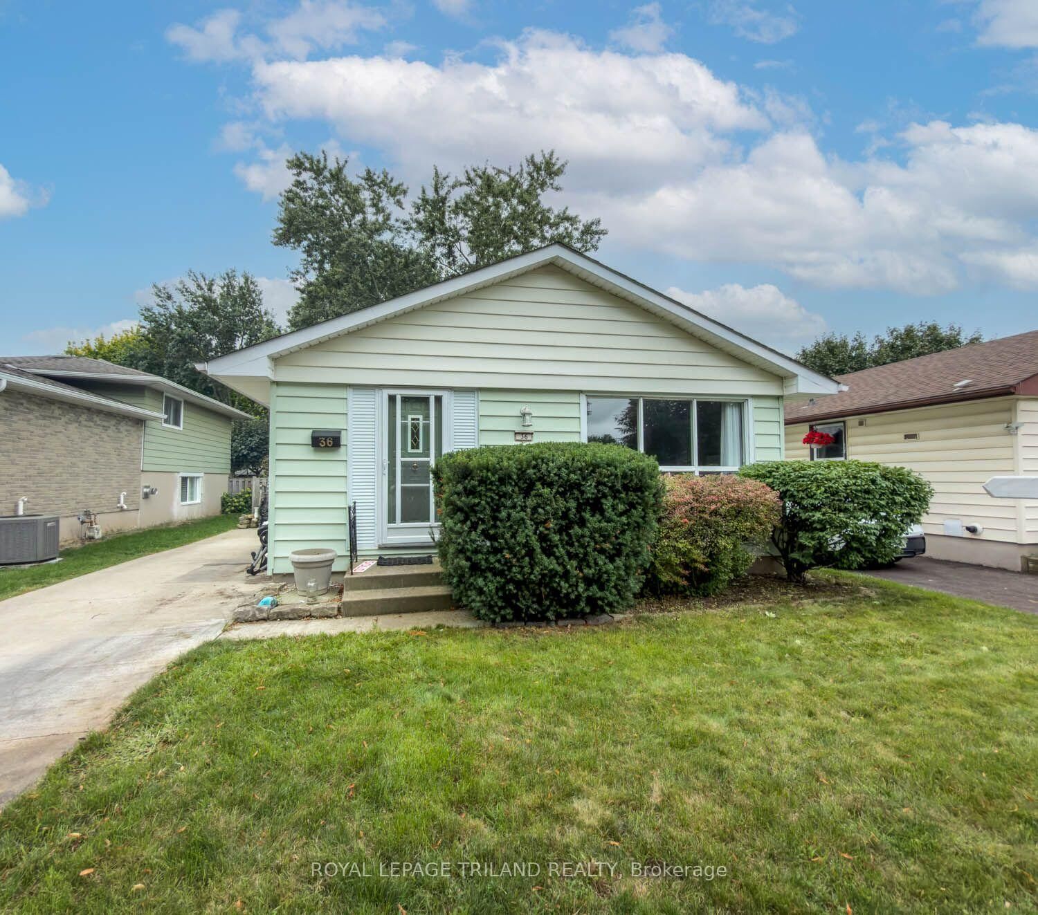 Property Photo:  36 Upcott Crescent  ON N6E 1S7 