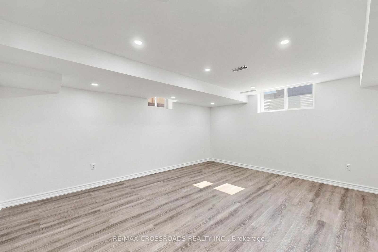 Property Photo: 2385 Dress Circle Crescent ON L1L 0L8