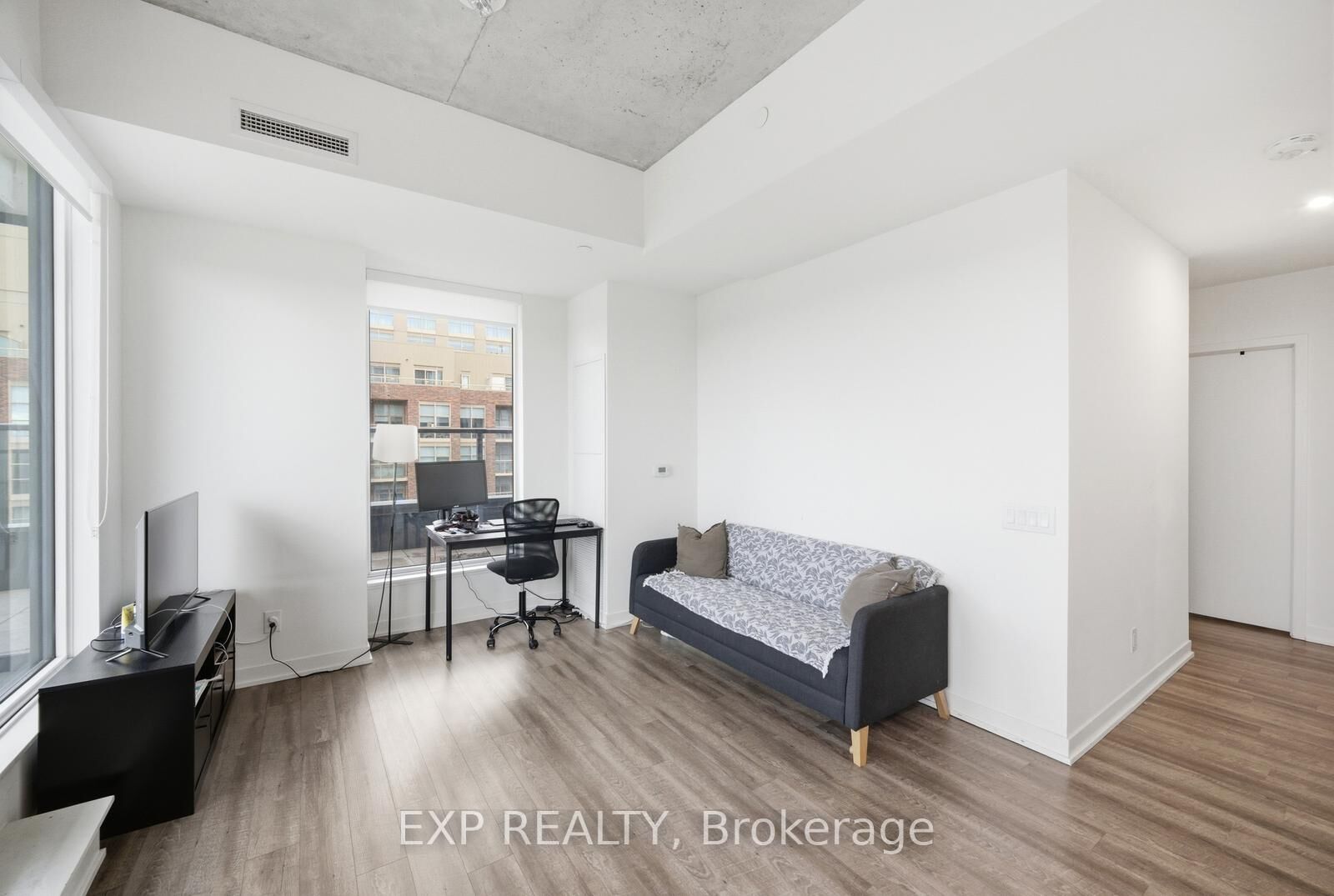 Property Photo: 1808 St Clair Avenue W 804 ON M6N 0C1