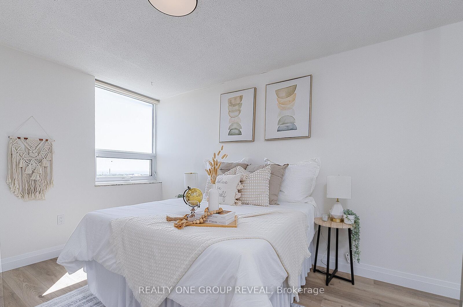 Property Photo: 121 Ling Road 1509 ON M1E 4Y2