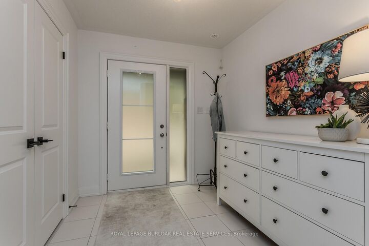 Property Photo: 2071 Ghent Avenue 3 ON L7R 1Y4