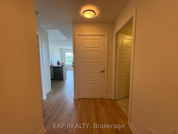 Property Photo:  25 Water Walk Drive 321  ON L6G 0G3 